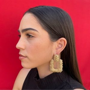 Crystal Gold Square Statement Earrings 🎁 BUNDLE EARRINGS - 3/$55 OR 5/$70 🎁